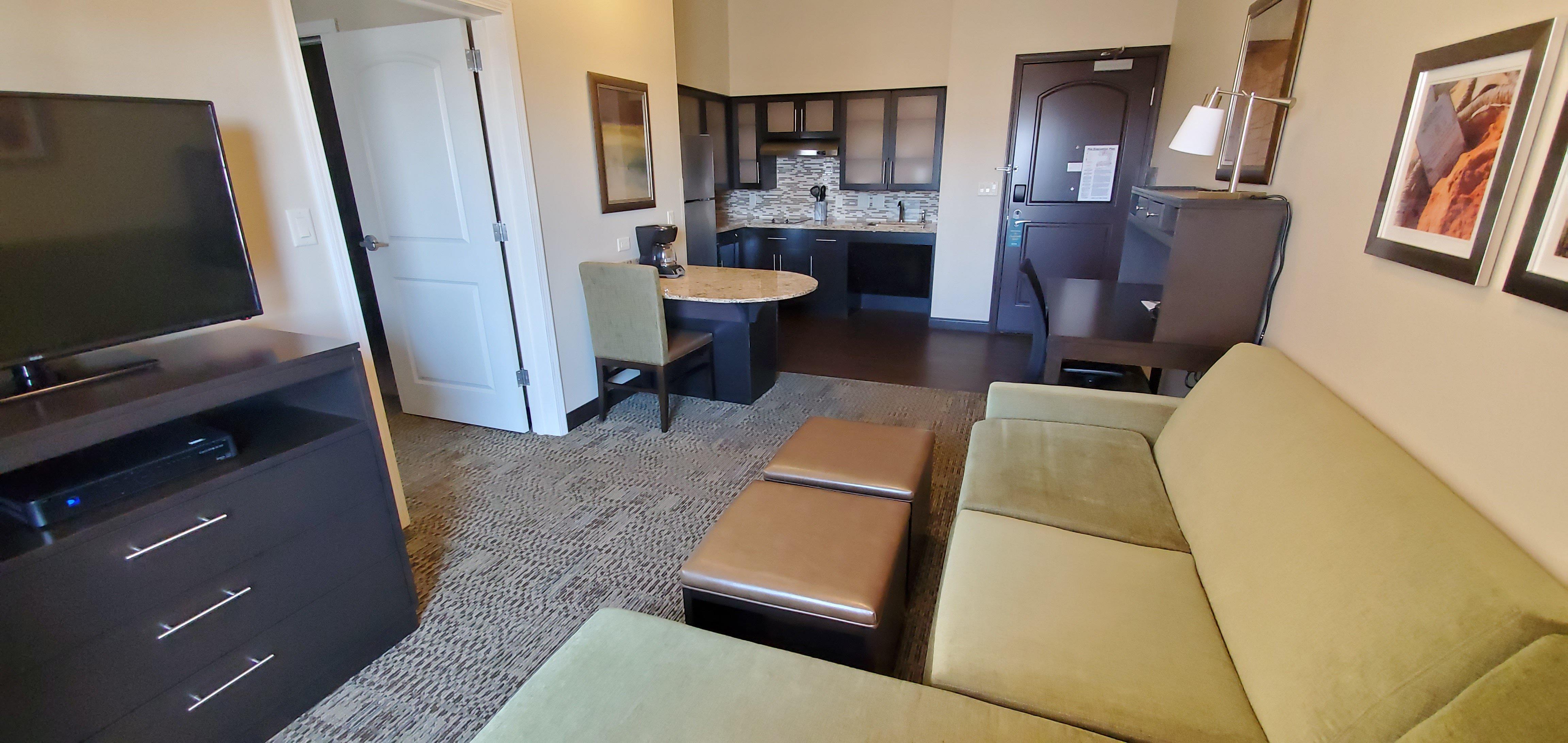 Staybridge Suites Eau Claire - Altoona By Ihg Экстерьер фото