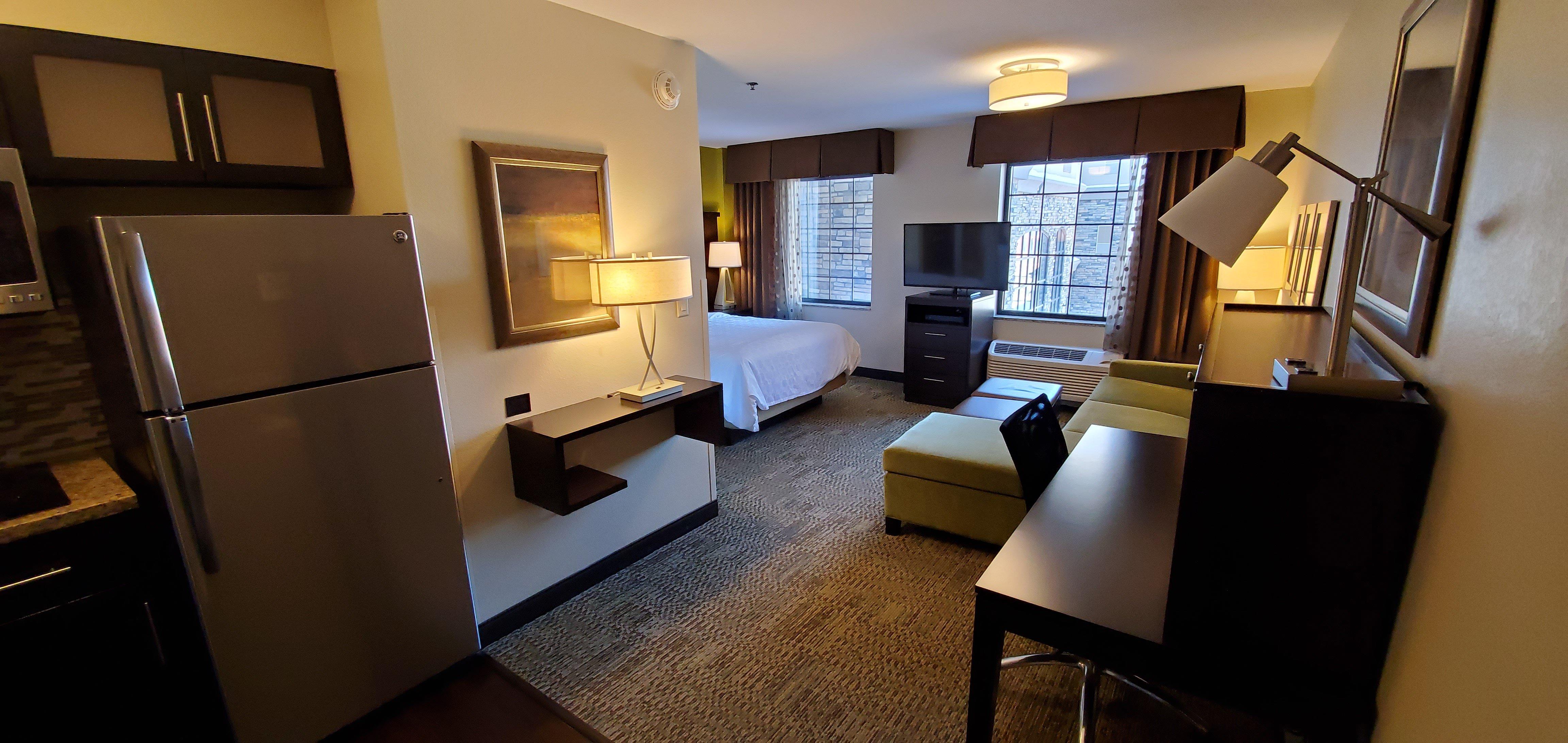 Staybridge Suites Eau Claire - Altoona By Ihg Экстерьер фото