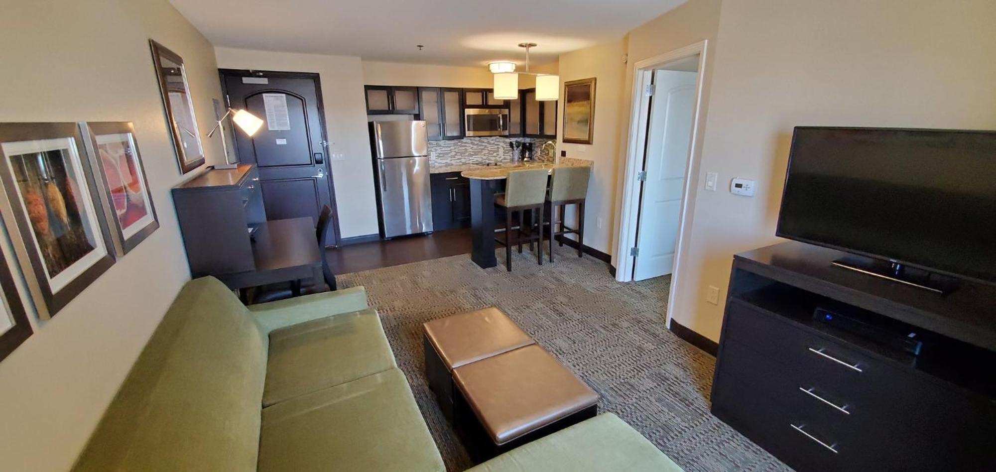 Staybridge Suites Eau Claire - Altoona By Ihg Экстерьер фото